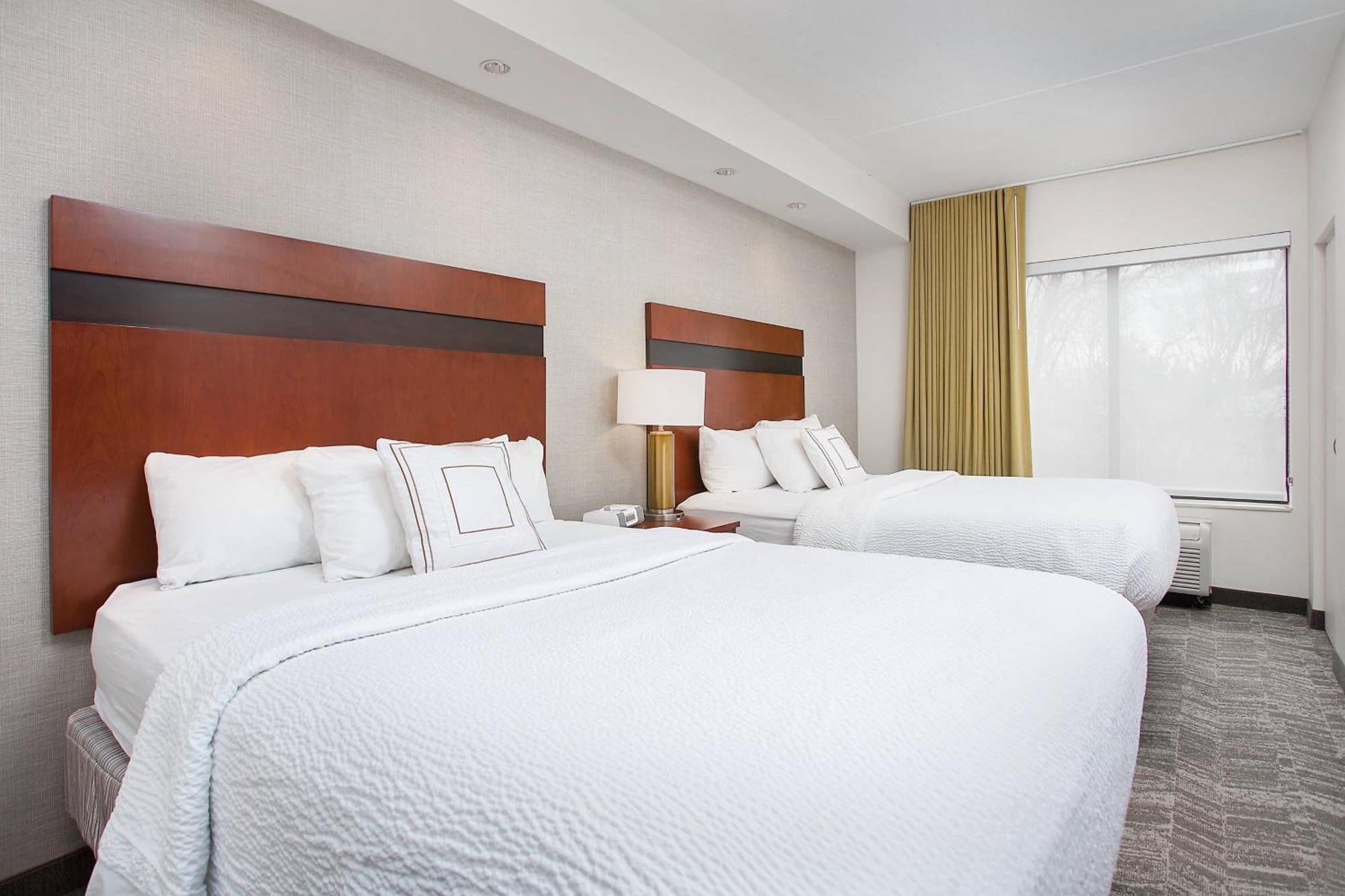 Springhill Suites Піджен-Фордж Екстер'єр фото